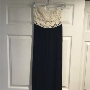 White lace top black strapless dres